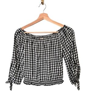 NWT Hollister Gingham Off The Shoulder Black and white top size small